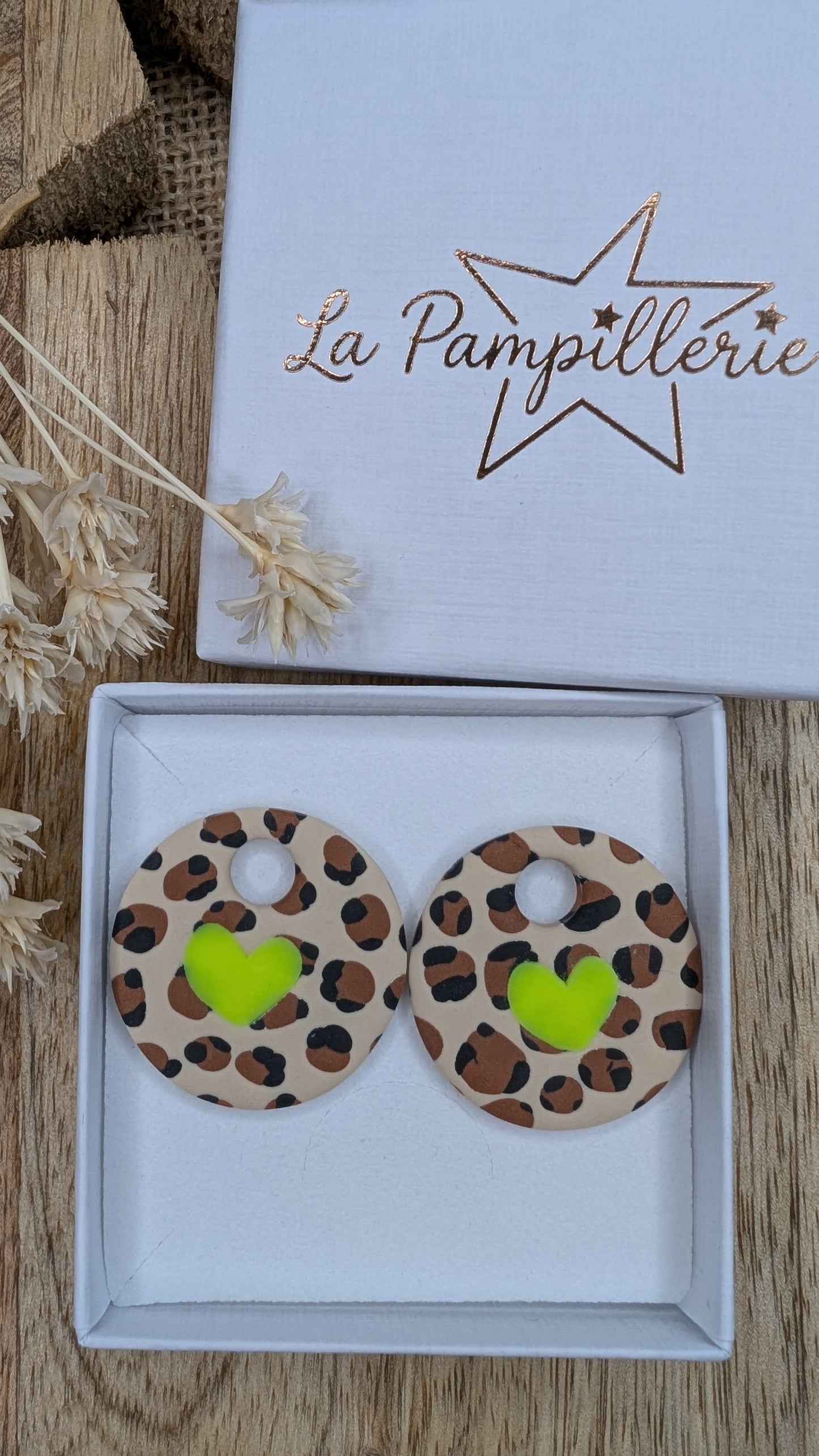 ALMA léopard coeur jaune fluo