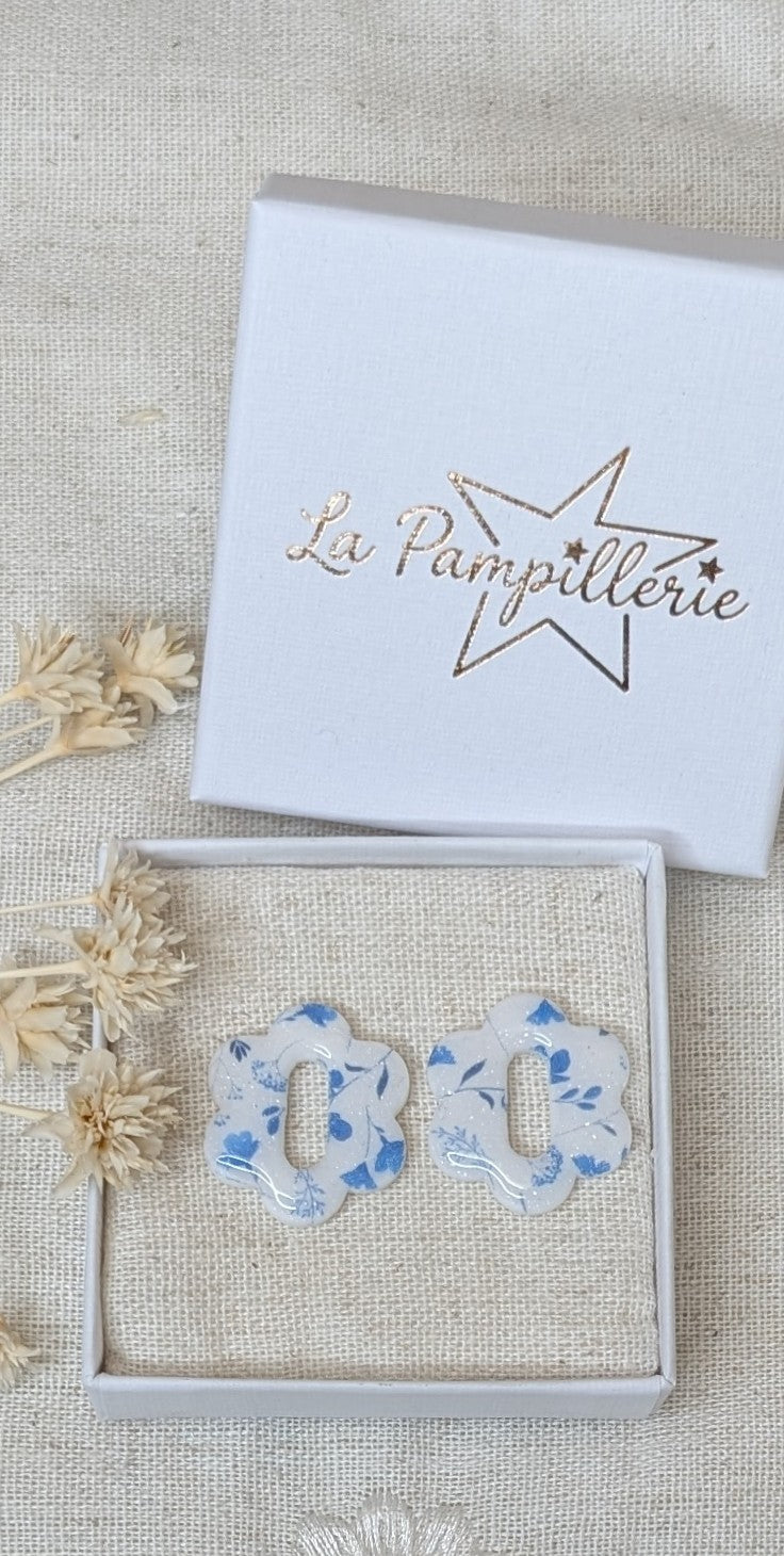 JULIA blanche fleurs bleues